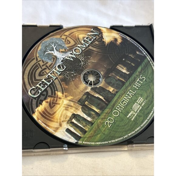 Celtic Woman 20 Original Hits Preowned Damaged Corner Of Case CD Mint Condition - Picture 5 of 6